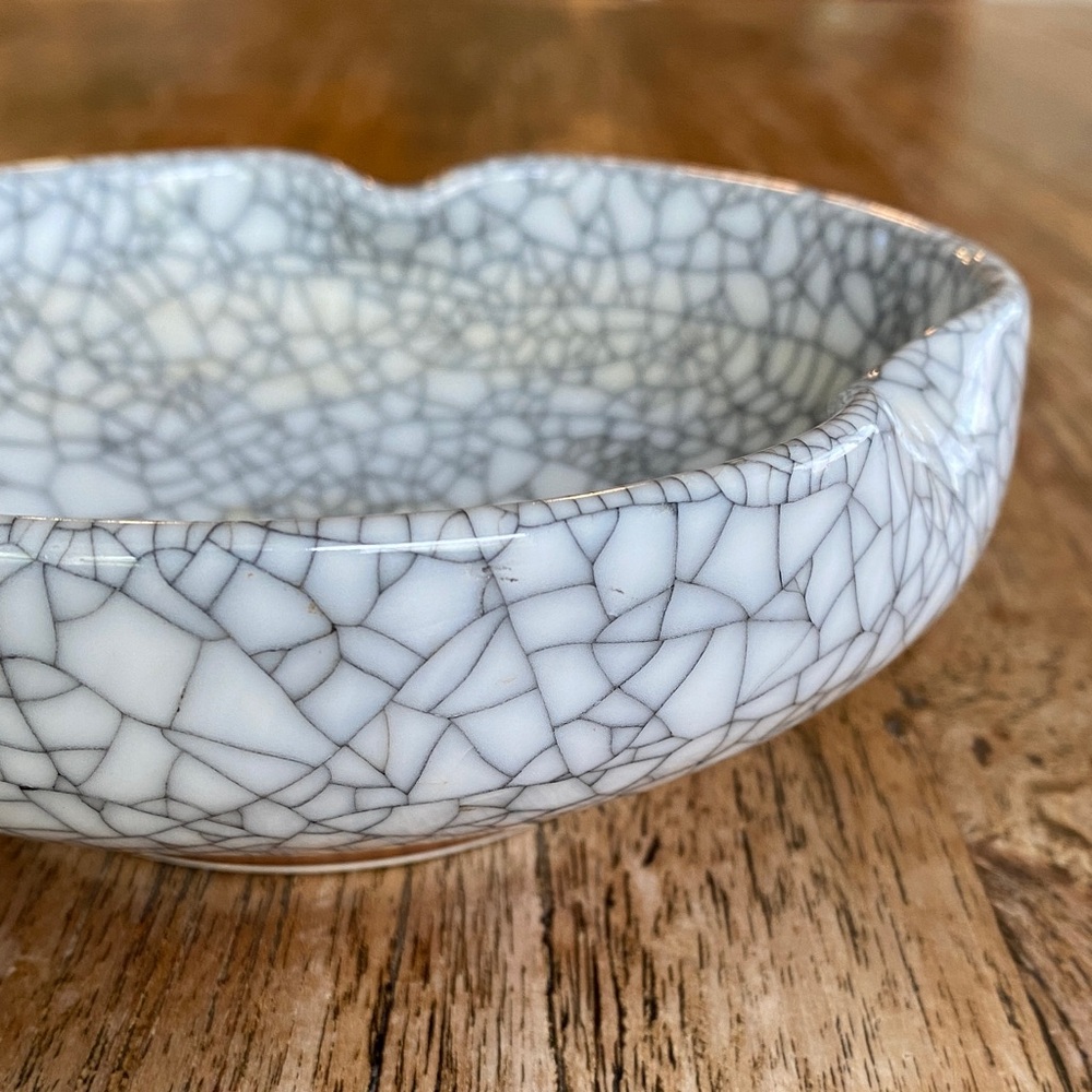 Vintage Japanese Crackle Glaze Bowl for Ikebana Arrangement or Decorative Use - Picture 3 of 14